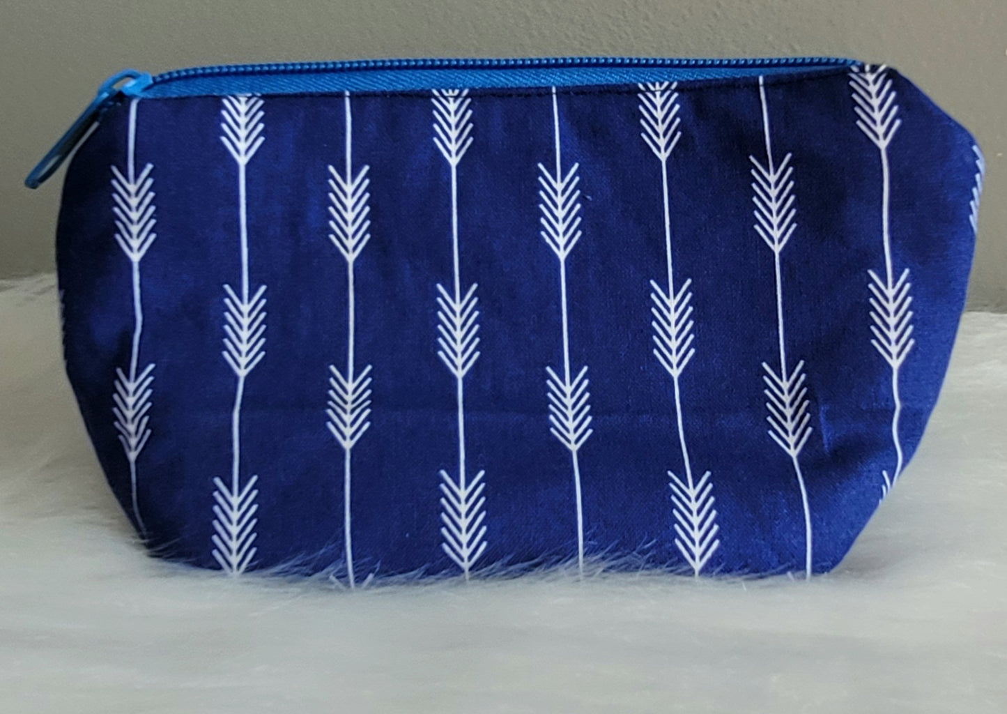 Blue with White Arrows Small Zipper Pouch