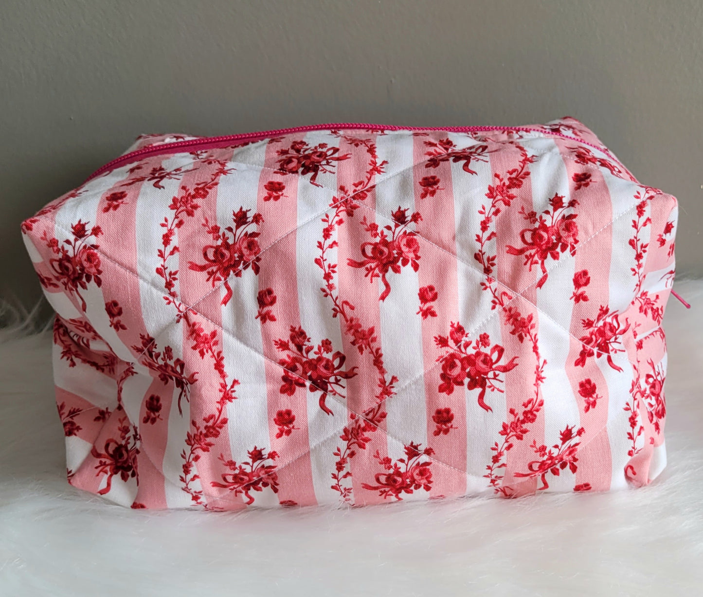 Pretty in Pink Roses Makeup Bag